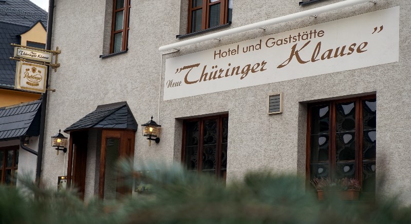 Erzgebirgische-Traditionshaus-setzt-auf-Radio-Selection